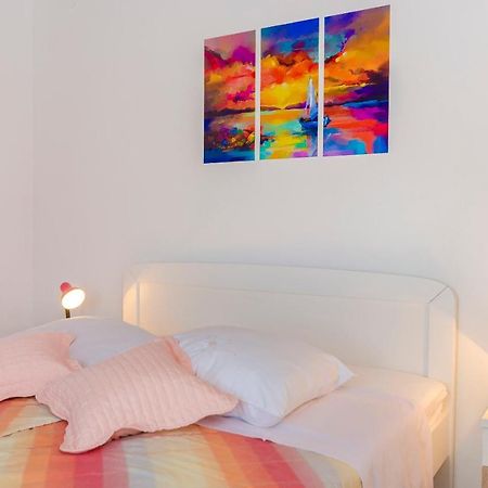 Apartment And Rooms Ema Водице Екстер'єр фото