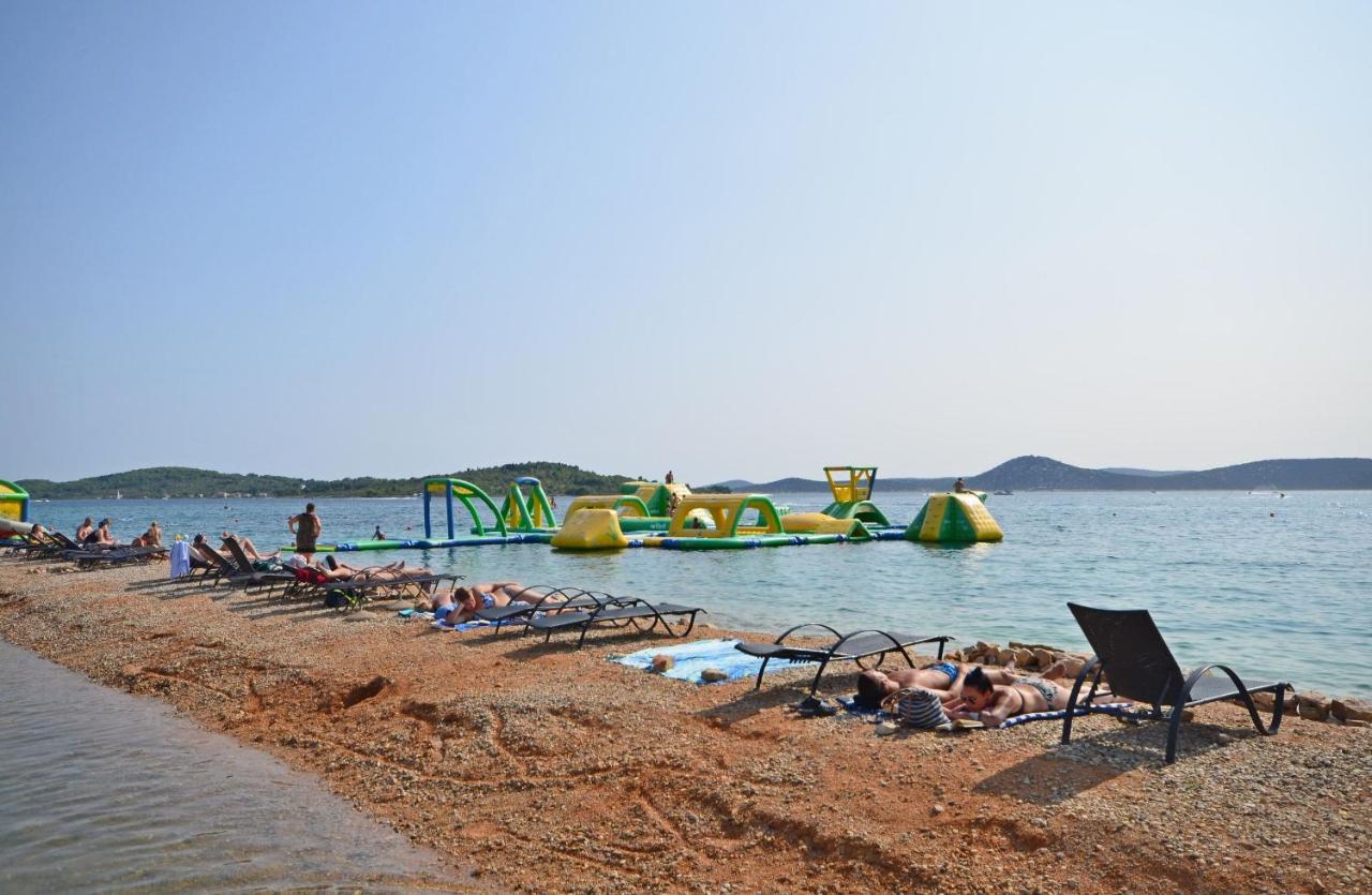 Apartment And Rooms Ema Водице Екстер'єр фото
